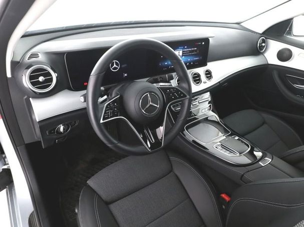 Mercedes-Benz E 220 d T Avantgarde 143 kW image number 2