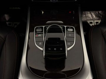 Car image 36