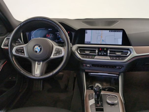 BMW 330e Touring Advantage xDrive 215 kW image number 4