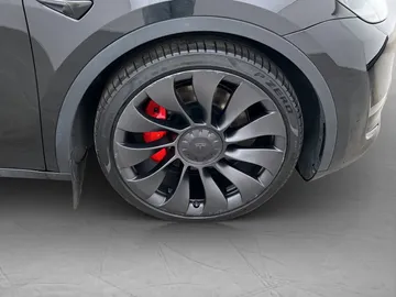 Car image 38