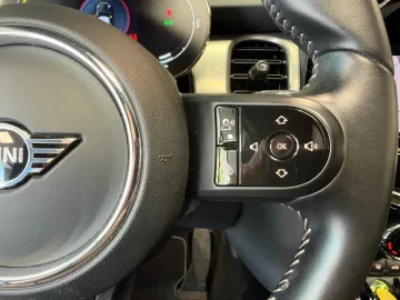 Car image 50