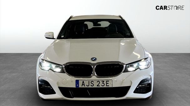 BMW 330 Touring xDrive 185 kW image number 8