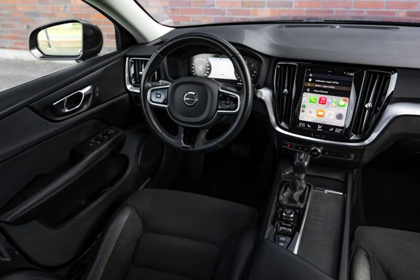 Volvo V60 D3 Geartronic Momentum 110 kW image number 20