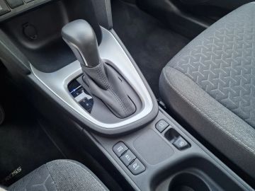 Car image 22