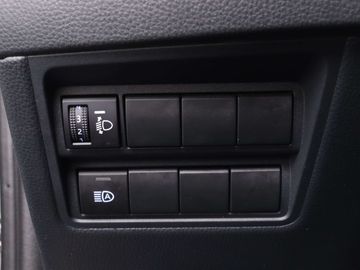 Car image 33