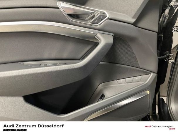 Audi e-tron 55 quattro S-line 300 kW image number 10