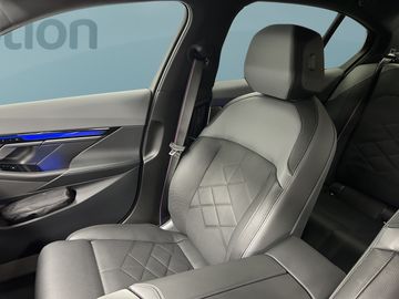 Car image 40