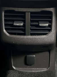 Car image 38