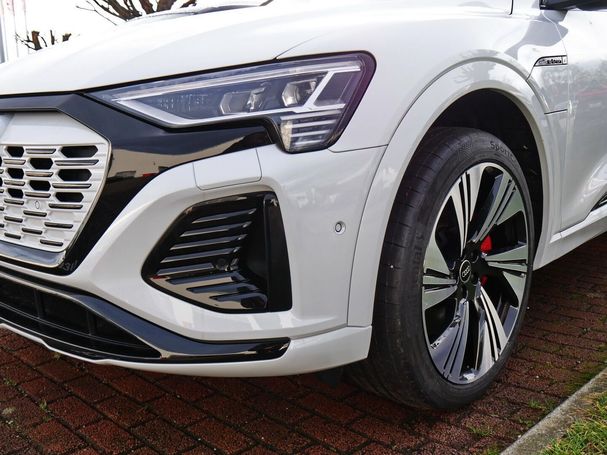 Audi Q8 55 quattro e-tron S-line Sportback 300 kW image number 15