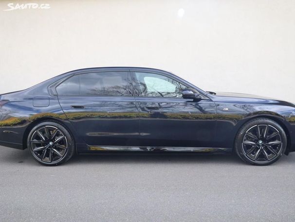 BMW 750e xDrive 360 kW image number 2