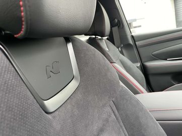 Car image 31