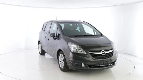 Car image 26