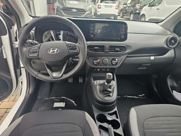 Car image 10