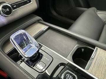 Car image 35