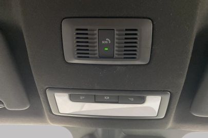Car image 35