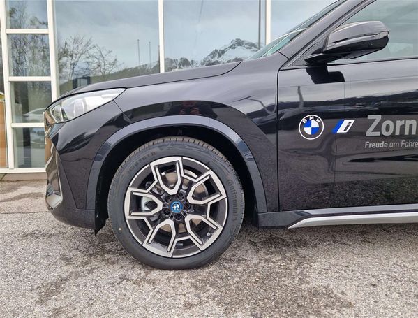 BMW iX1 xDrive30 230 kW image number 5