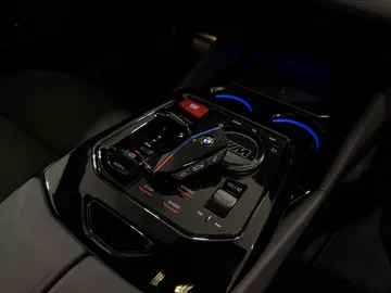 Car image 41