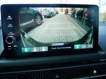 Car image 24