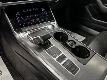 Car image 38