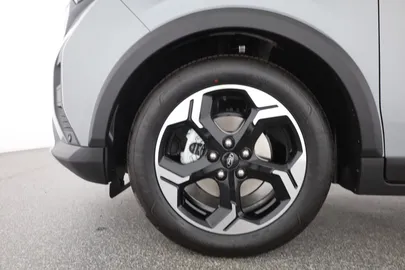 Car image 31
