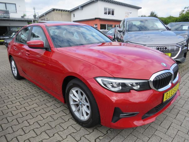 BMW 320d Advantage 140 kW image number 2