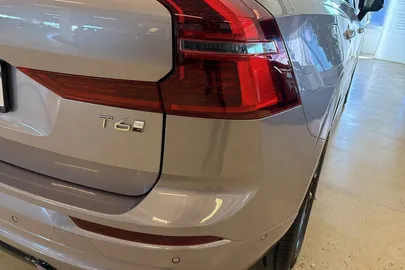 Car image 33