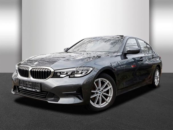 BMW 320i Advantage 135 kW image number 1