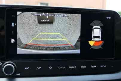 Car image 21