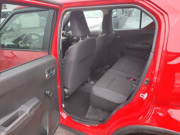 Car image 9