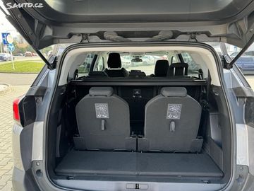 Car image 36