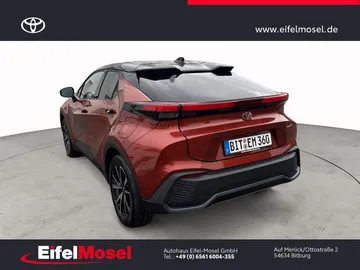 Car image 5