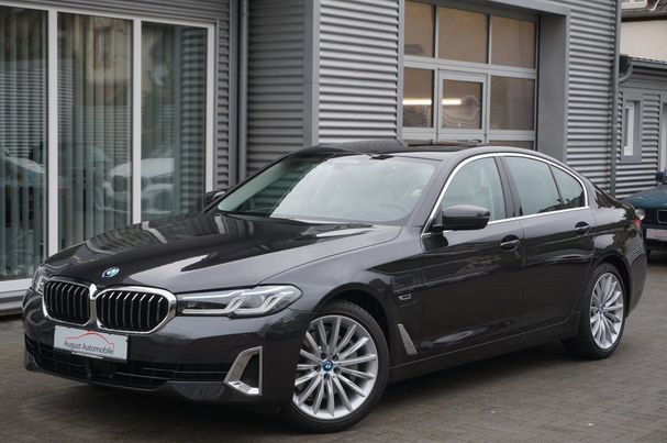 BMW 530 e 215 kW image number 1