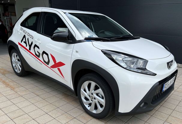 Toyota Aygo X 53 kW image number 2