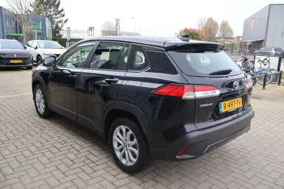 Car image 3