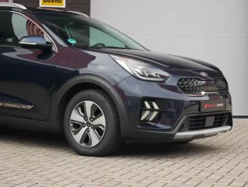 Car image 29
