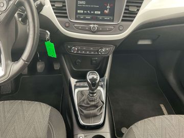 Car image 16