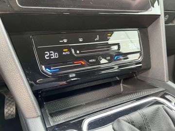 Car image 33