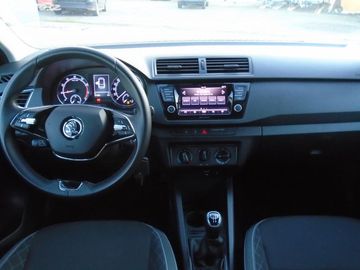 Car image 26