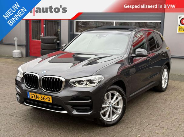 BMW X3 xDrive30e M 215 kW image number 1