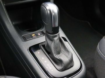 Car image 29