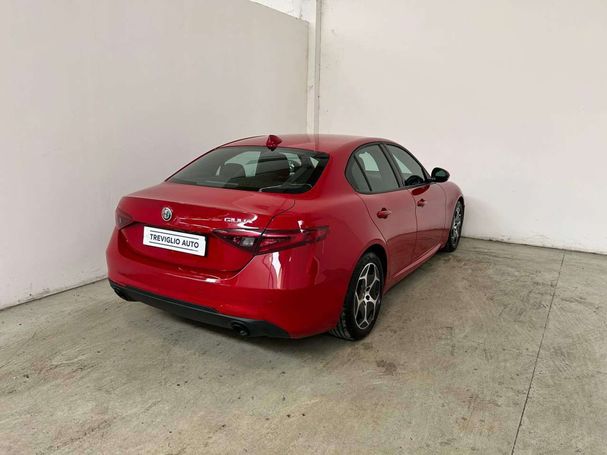 Alfa Romeo Giulia 2.2 Diesel AT8 Business 118 kW image number 3