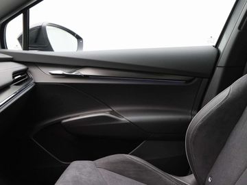 Car image 37