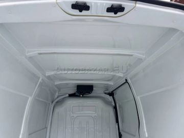 Car image 36