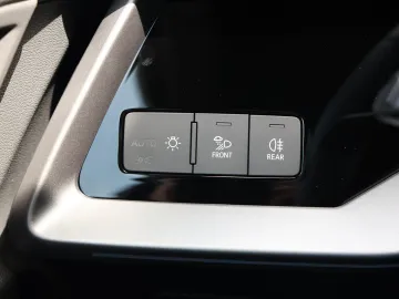 Car image 41