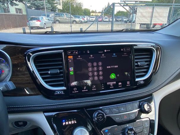 Chrysler Pacifica 208 kW image number 34