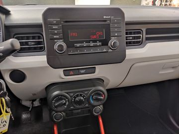 Car image 10