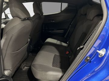 Car image 11