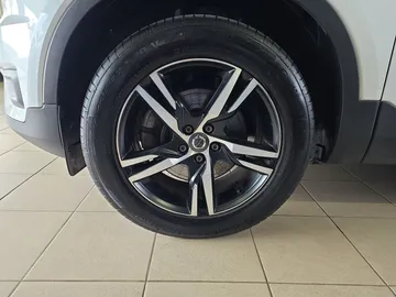 Car image 33
