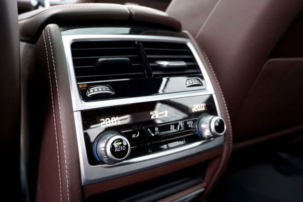 BMW 730d xDrive M Sport 195 kW image number 25