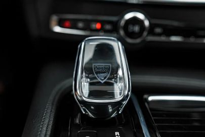 Car image 40